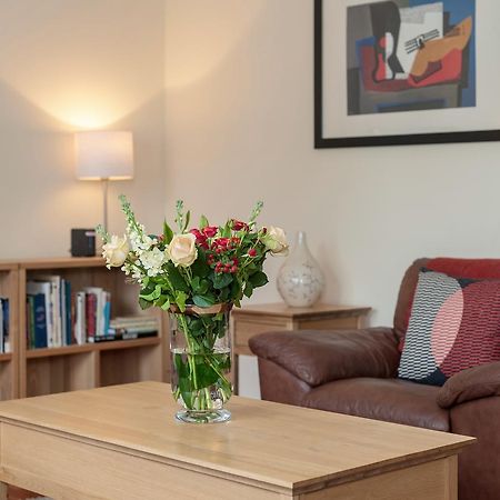 The Holyrood Road Residence Édimbourg Extérieur photo