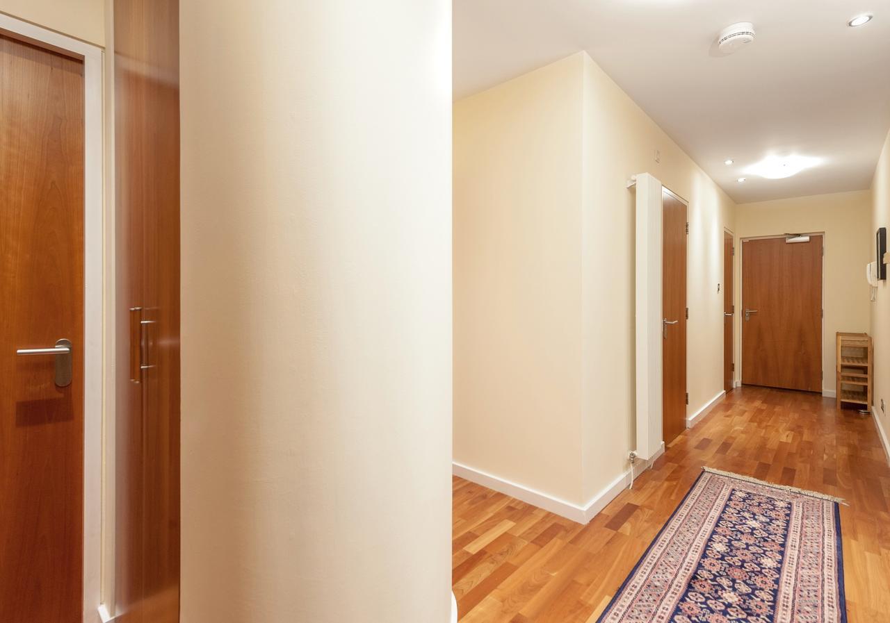 The Holyrood Road Residence Édimbourg Extérieur photo